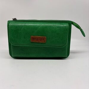 Wrangler Vibrant Green Crossbody